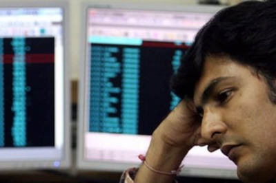 Bears Return! Sensex Tanks 700 pts, Nifty Slips Below 19,550; Why Are Markets Falling?