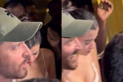 Hrithik Roshan Spotted Protecting GF Saba Azad From Crowd, Holds Her Hand; Video Goes Viral