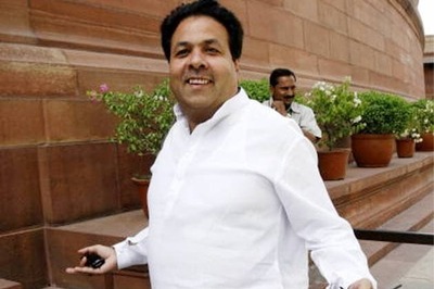 Rajiv Shukla, Sachin Pilot say UPA giving all assistance to Bihar for its development