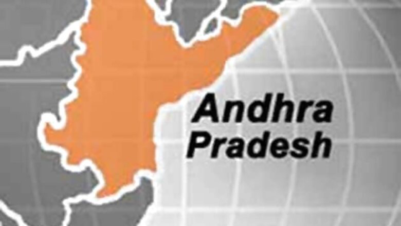 AP: Stalls put up by Pakistanis removed from exhibition