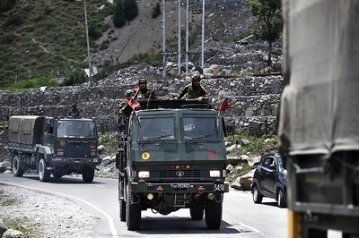 Pakistan Will Try to Infiltrate More Terrorists into J&K in View of Ladakh Standoff: DGP