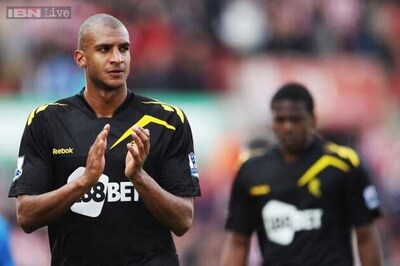 Swansea sign David Ngog from Bolton Wanderers