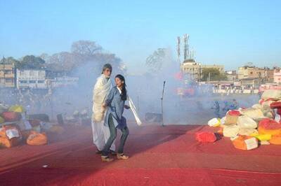Snapshot: Amitabh caught in action on the sets of 'Satyagraha'