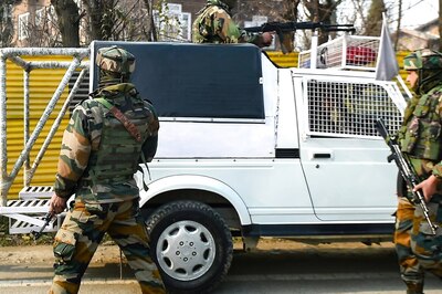 Multiple Inputs Warn of Terror Attacks on Security Forces in Kashmir, SOP Issued