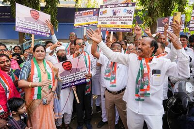 Mumbai: NCP Workers Booked, BJP Men Detained, Let off for Separate Protests Over Adani Issue, Awhad's Remarks