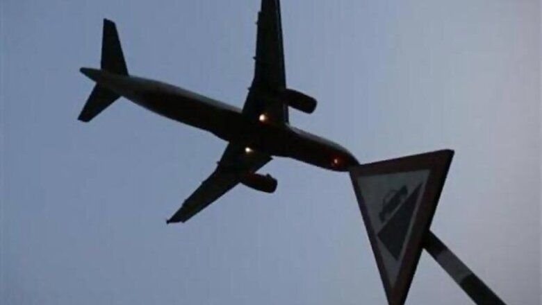 Asia's richest man Li Ka-shing buys 60 aircraft in $2.5 billion deals