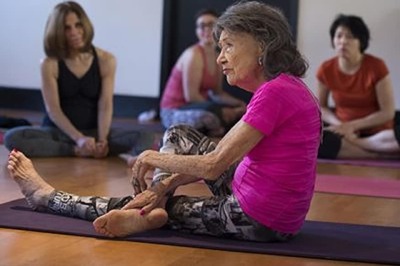 World's Oldest Yoga Teacher Aged 98 Still Teaches Five Classes A Week