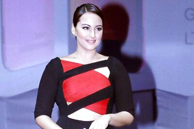 I've to work really hard to get Filmfare's best actress award, admits Sonakshi Sinha