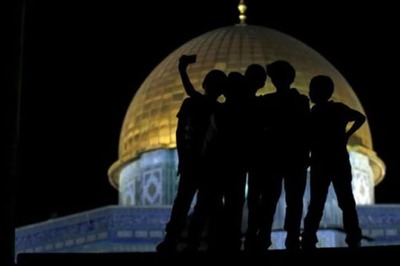 Palestinian Attacks Israeli Troops in Occupied West Bank, Gets Injured in Retaliatory Fire