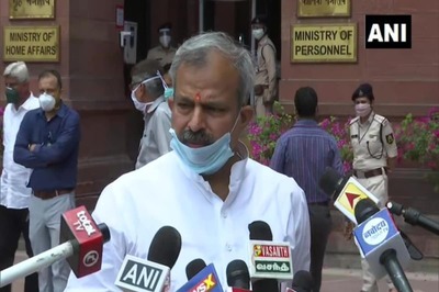 Teachers of North Corporation Schools in Delhi Protest Outside Adesh Gupta's House Over Pending Salaries