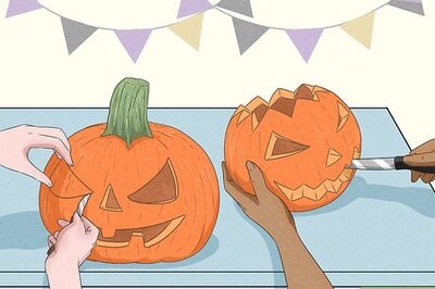 How to Have a Scary Halloween Sleepover