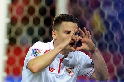 Kevin Gameiro double puts Sevilla on verge of Copa del Rey final