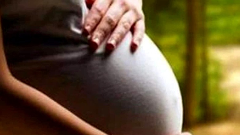 SC Seeks Response From Centre On Prority of Covid Vaccination For Pregnant Women