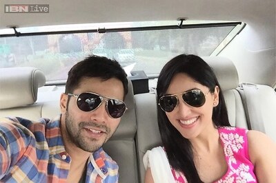 Varun Dhawan, Yami Gautam urge college students to vote as they promote 'Badlapur' in Delhi