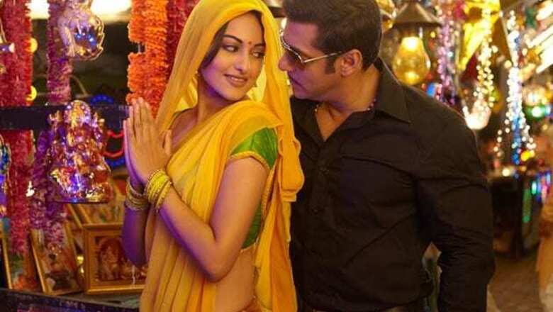Dabangg 2: Sonakshi does Kathakali in 'Dagabaaz re'
