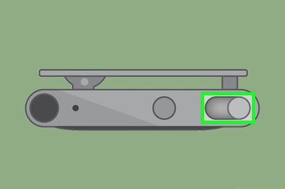 How to Charge an iPod Shuffle