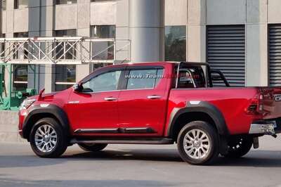 Toyota Hilux Spotted in Gurugram During TVC Shoot, Expected to Launch in India Soon