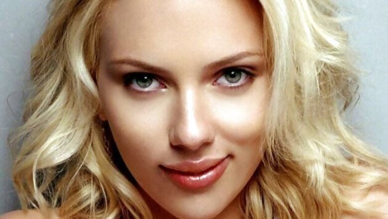 Scarlett Johansson wants to be versatile like Brad Pitt