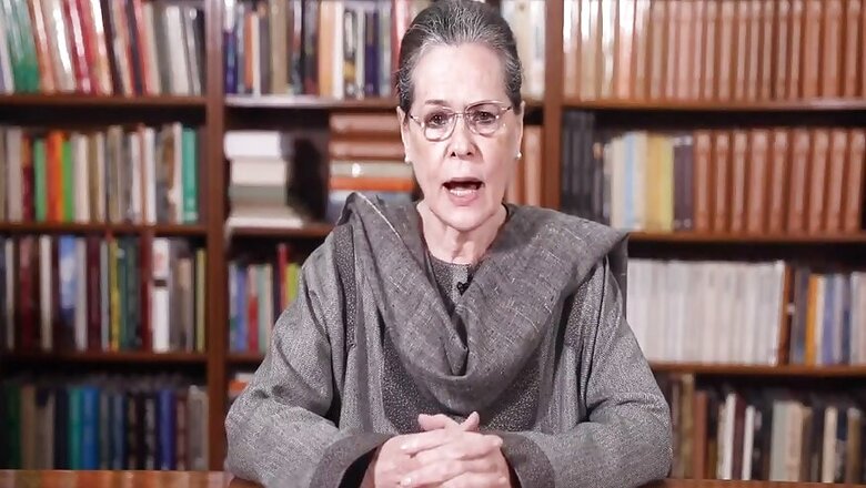 Congress Meet at Sonia Gandhi's Residence to Discuss Final List of Candidates for Delhi Polls
