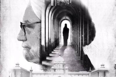 The Accidental Prime Minister First Look: Anupam Kher's Uncanny Resemblance with Manmohan Singh is Hard to Ignore