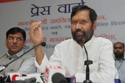 Paswan Speaks to Nitish Kumar, Says NDA Will Remain Intact in Bihar