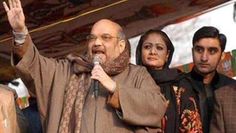 J&K polls: BJP poster girl in Kashmir Hina Bhat allegedly slaps polling officer, another candidate thrashes voter