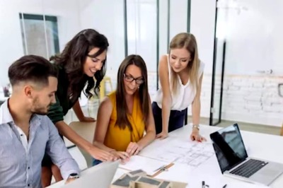 Desi Employee Being Scolded for Taking 'Long' to Respond Shows Why Indians Need to Learn About Space