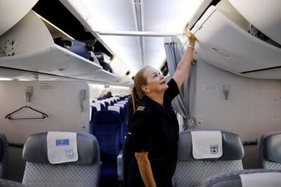 Israeli Flight Attendant Says 'shalom' To UAE, Bye To Airline
