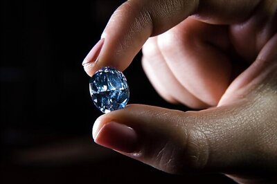 Rare blue diamond sets new record at Sotheby's auction