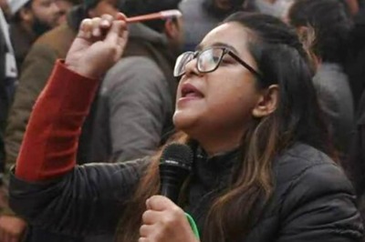 Pregnant Jamia Scholar Safoora Zargar Gets Bail in Delhi Riots Case on 'Humanitarian' Grounds