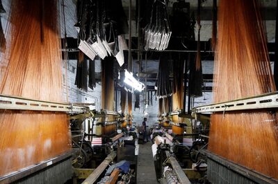 UP Cabinet Okays Scheme for Powerloom, Handloom Weavers