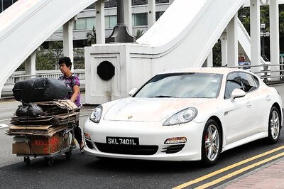 Singapore Rolls Out Tough Measures to Keep Cars Off the Roads
