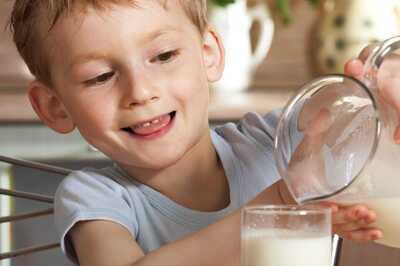Introducing Complementary Food to Your Child? Keep These 4 Things in Mind