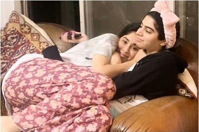 Janhvi Kapoor Hilariously Bothers Sister Khushi as She Deals with Lockdown Blues