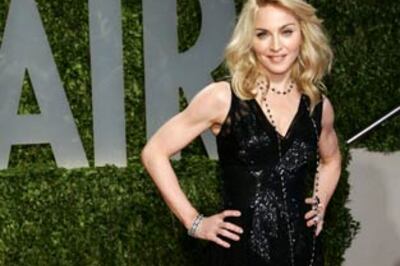Pop star Madonna fell off horse, hospitalised