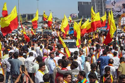 'It's Not England': How '60% Kannada' Rule United Cong, BJP as Shops Change Boards Amid Damages