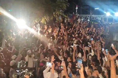 Hate Speech Case: Lathicharge Outside Police Station in Mumbai as Guj Cops Detain Islamic Preacher