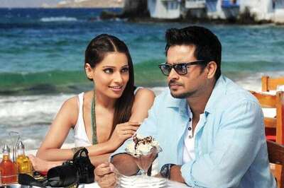 Bipasha tweets to clear her equation with Maddy