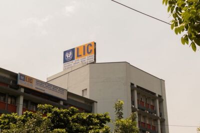 Cabinet Clears LIC Disinvestment; Panel Headed by FM to Decide Quantum of Stake Sale