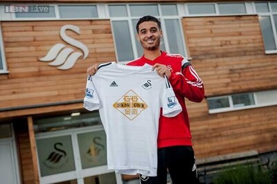 Swansea City swoop for Tottenham Hotspur defender Kyle Naughton