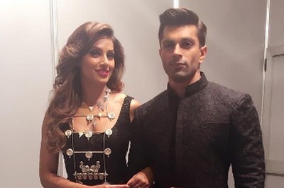 IIFA Awards 2016: Bipasha, Karan Walk The Ramp For Vikram Phadnis