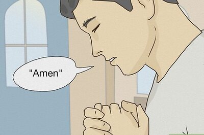 How to Close a Prayer (With Examples)