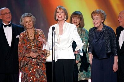 Gavin MacLeod, 'Love Boat' Captain, Dies At 90