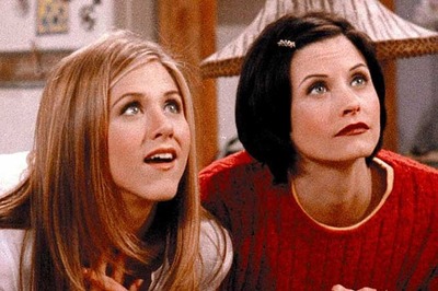 Courteney Cox Defends Jennifer Aniston Amid Jolie, Pitt's Divorce