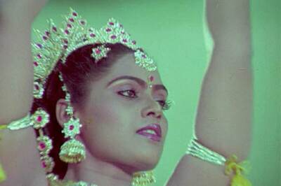 Silk Smitha Birth Anniversary: Here's a Playlist of Her Hit Songs