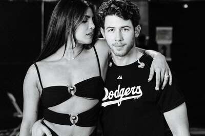 Sexy! Priyanka Chopra Sizzles In A Racy Cutout Dress At Nick Jonas' Concert, Video Goes Viral; Watch