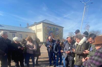 Elon Musk's Starlink Internet Has 150,000 Daily Users in Ukraine Amid War With Russia