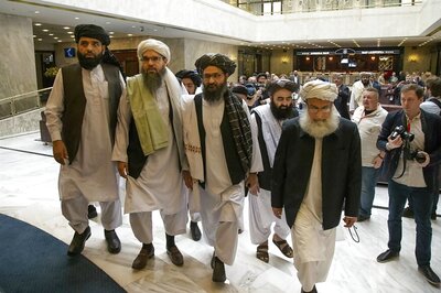 Taliban Meet US Peace Envoy in Pakistan for First Time Since 'Dead' Deal