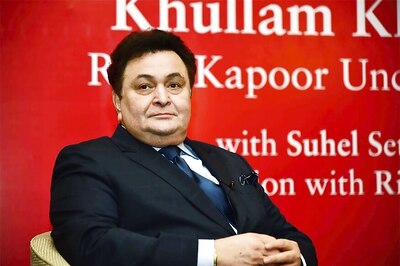 Rishi Kapoor Takes Jibe at Media With 'Muft Ki Daru' Comment