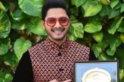 Shreyas Talpade Receives Maharashtra Gaurav Award For Kaun Pravin Tambe